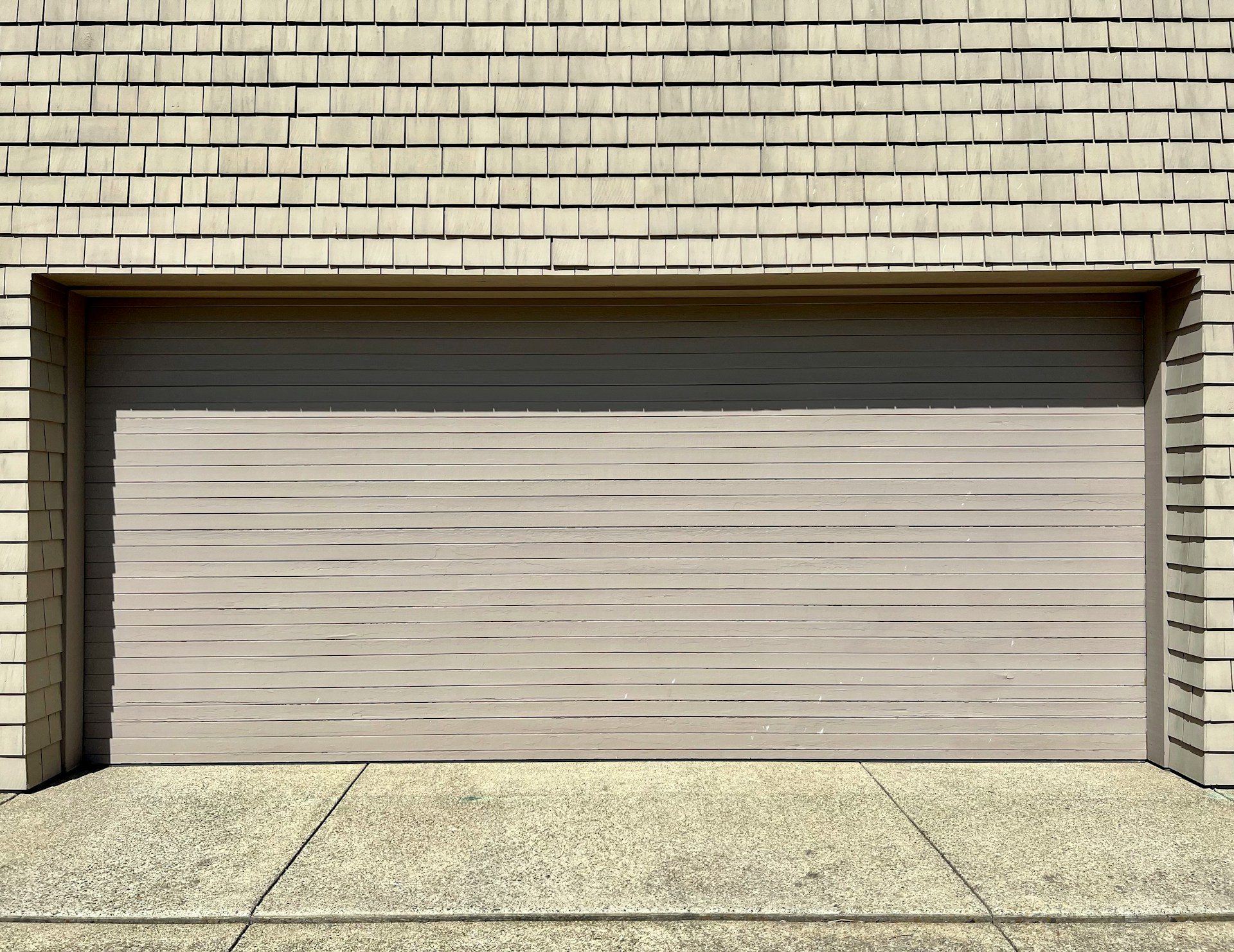 How to Know When Your Garage Door Needs Repair