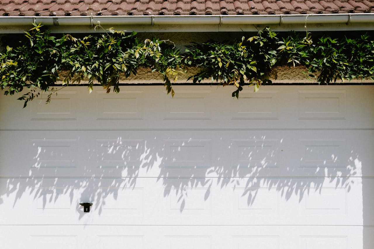 Fort Lauderdale Garage Door Safety Tips: Beyond the Basics